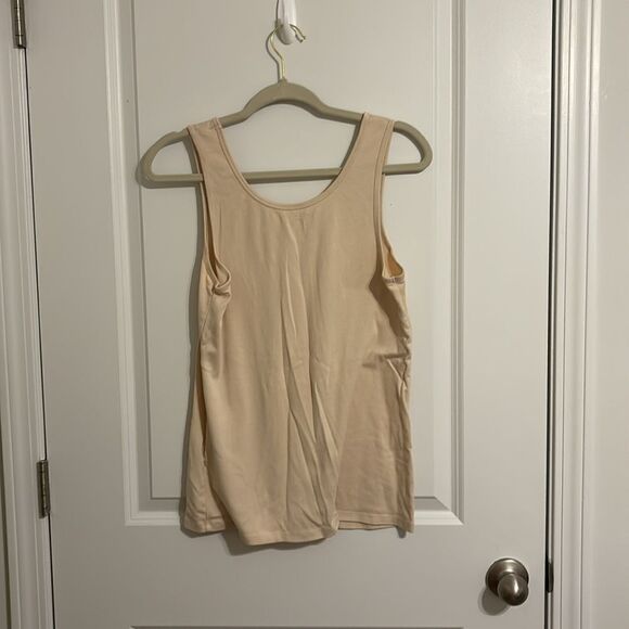 Tan Tank - Picture 3 of 3